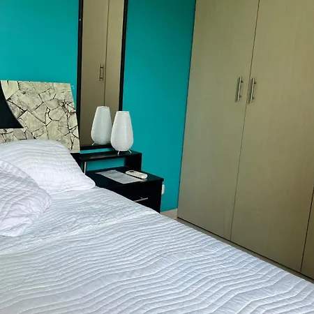 Sea 111 Apartment *